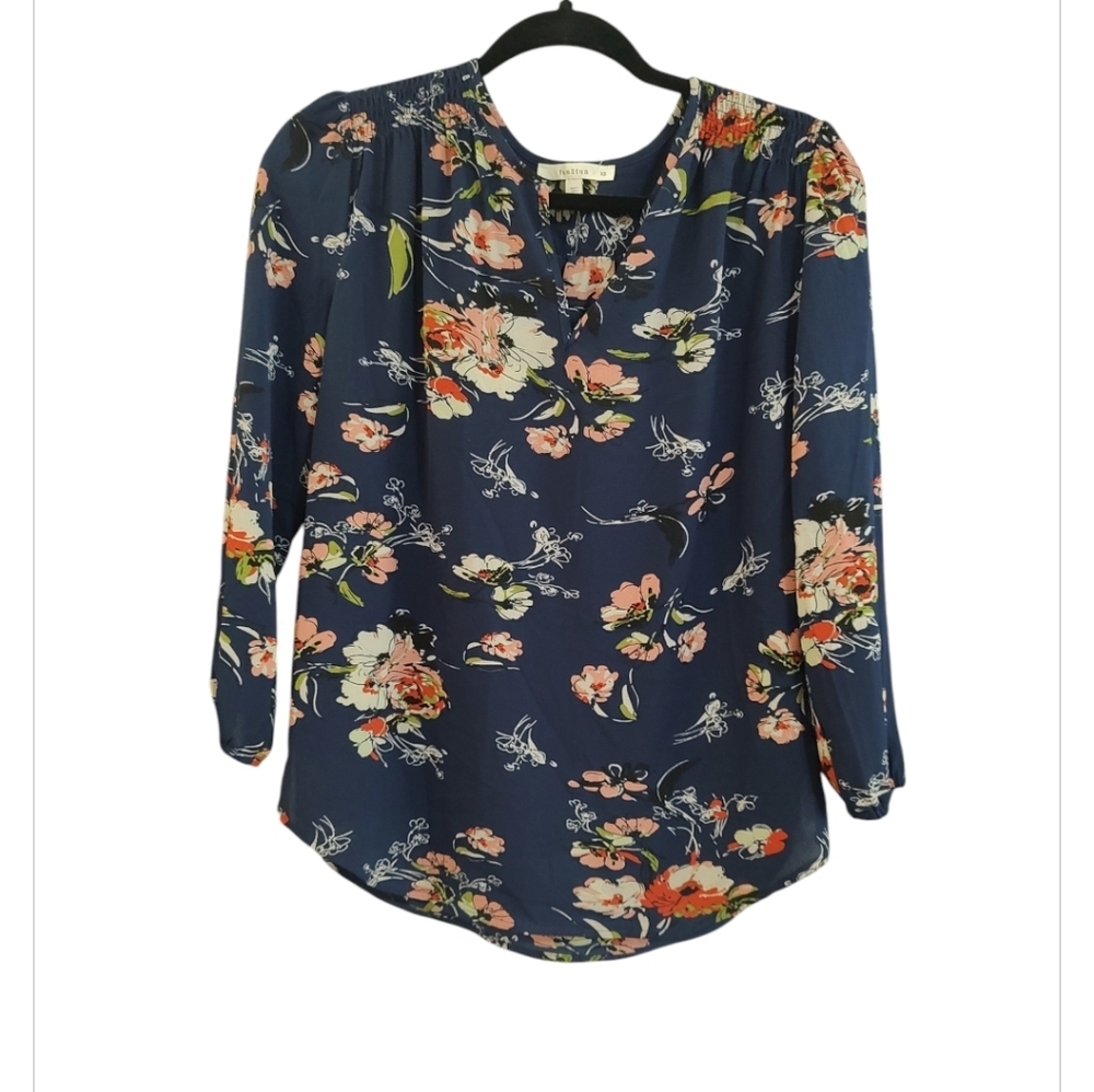 Fun 2 Fun Blue Floral Print Vneck Blouse - Picture 1 of 4